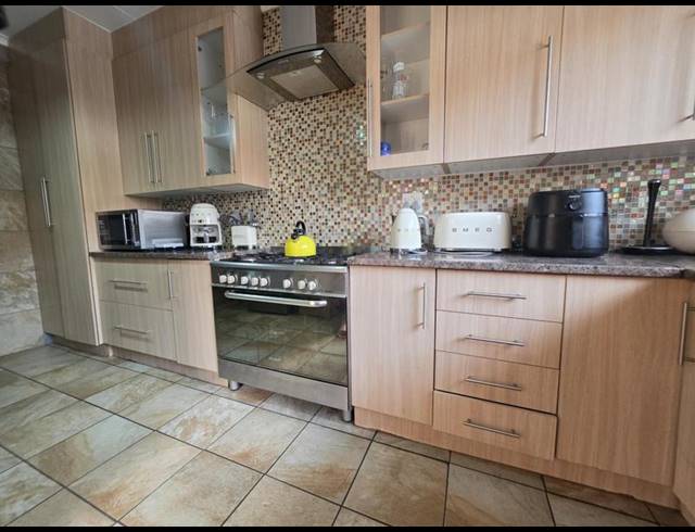 3 BEDROOM HOUSE FOR SALE IN RANDHART